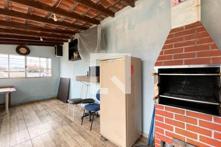 Casa à venda com 279m², 4 quartos e 2 vagas Casa à venda com 279m², 4 quartos e 2 vagasÁrea Edícula - Churrasqueira