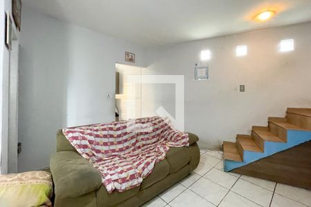 Casa à venda com 279m², 4 quartos e 2 vagas Casa à venda com 279m², 4 quartos e 2 vagasEdícula - Sala