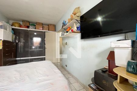 Casa à venda com 279m², 4 quartos e 2 vagas Casa à venda com 279m², 4 quartos e 2 vagasQuarto 2