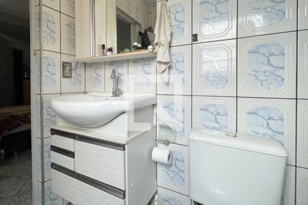 Casa à venda com 279m², 4 quartos e 2 vagas Casa à venda com 279m², 4 quartos e 2 vagasEdícula - Banheiro da suíte