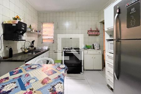 Casa à venda com 279m², 4 quartos e 2 vagas Casa à venda com 279m², 4 quartos e 2 vagasCozinha