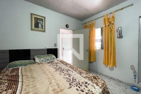 Casa à venda com 279m², 4 quartos e 2 vagas Casa à venda com 279m², 4 quartos e 2 vagasEdícula - Suíte