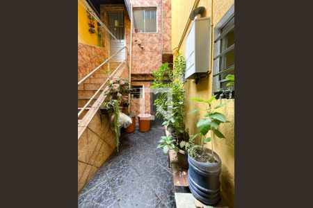 Casa à venda com 279m², 4 quartos e 2 vagas Casa à venda com 279m², 4 quartos e 2 vagasQuintal