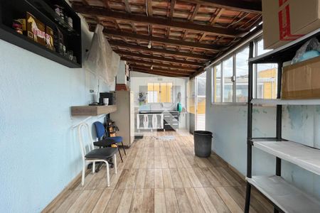 Casa à venda com 279m², 4 quartos e 2 vagas Casa à venda com 279m², 4 quartos e 2 vagasÁrea Edícula - Churrasqueira