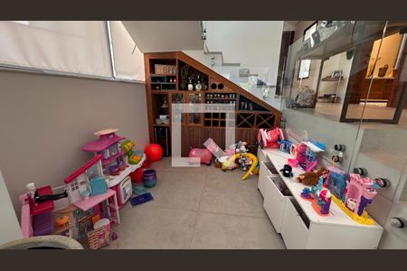 Casa de condomínio à venda com 250m², 3 quartos e 4 vagasÁrea comum