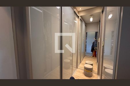 Casa de condomínio à venda com 250m², 3 quartos e 4 vagasQuarto 1