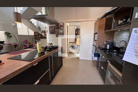 Casa de condomínio à venda com 250m², 3 quartos e 4 vagasCozinha