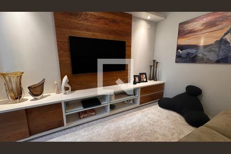 Sala de casa de condomínio à venda com 3 quartos, 250m² em Swiss Park, Campinas