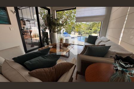 Sala de casa de condomínio à venda com 3 quartos, 250m² em Swiss Park, Campinas