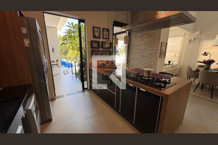 Casa de condomínio à venda com 250m², 3 quartos e 4 vagasCozinha