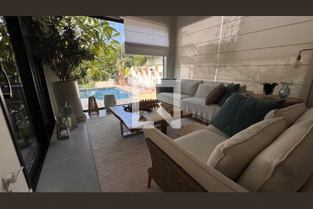 Sala de casa de condomínio à venda com 3 quartos, 250m² em Swiss Park, Campinas