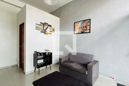 Casa à venda com 320m², 6 quartos e 3 vagas Casa à venda com 320m², 6 quartos e 3 vagasEscritório