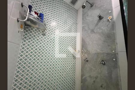 Apartamento à venda com 75m², 3 quartos e 1 vagaBanheiro Suite 03