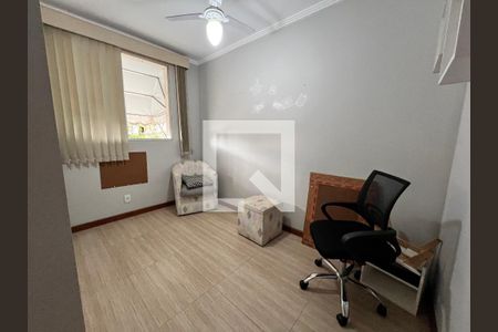 Quarto 01 de apartamento à venda com 3 quartos, 75m² em Pechincha, Rio de Janeiro