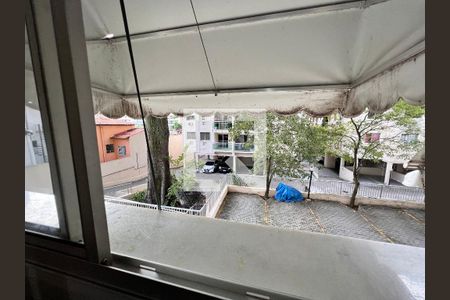 Apartamento à venda com 75m², 3 quartos e 1 vagaJanela - Quarto 01