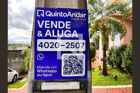 Casa de condomínio à venda com 250m², 3 quartos e 2 vagasPlaca