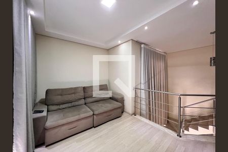 Sala de TV de casa de condomínio à venda com 3 quartos, 250m² em Swiss Park, Campinas
