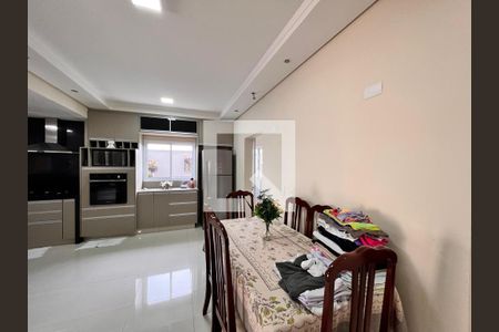 Casa de condomínio à venda com 250m², 3 quartos e 2 vagasCozinha