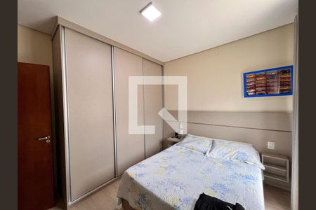 Casa de condomínio à venda com 250m², 3 quartos e 2 vagasQuarto Suíte 3