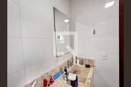 Casa de condomínio à venda com 250m², 3 quartos e 2 vagasBanheiro Suíte 2