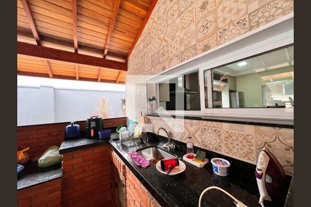 Casa de condomínio à venda com 250m², 3 quartos e 2 vagasÁrea gourmet