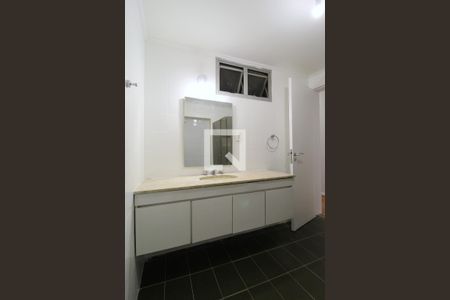Apartamento à venda com 130m², 3 quartos e 1 vagaBanheiro Social