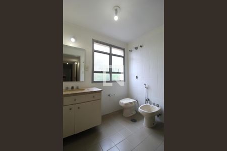 Apartamento à venda com 130m², 3 quartos e 1 vagaBanheiro da Suíte