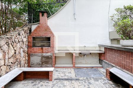 Apartamento à venda com 219m², 4 quartos e 3 vagasChurrasqueira