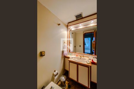 Apartamento à venda com 219m², 4 quartos e 3 vagasLavabo