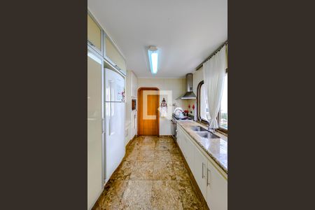 Apartamento à venda com 219m², 4 quartos e 3 vagasCozinha