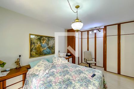 Apartamento à venda com 219m², 4 quartos e 3 vagasQuarto 3 - Suíte