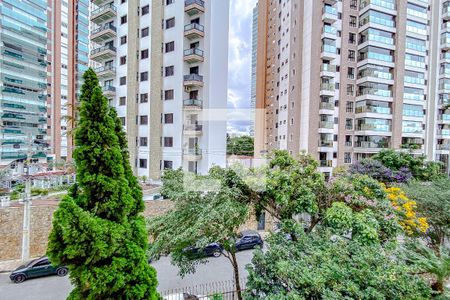 Apartamento à venda com 219m², 4 quartos e 3 vagasVista da Sala de TV