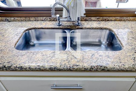 Apartamento à venda com 219m², 4 quartos e 3 vagasCozinha