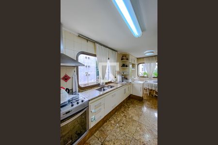 Apartamento à venda com 219m², 4 quartos e 3 vagasCozinha