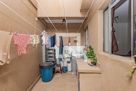 Casa à venda com 100m², 2 quartos e 2 vagas Casa à venda com 100m², 2 quartos e 2 vagasÁrea de Serviço