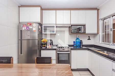 Casa à venda com 100m², 2 quartos e 2 vagas Casa à venda com 100m², 2 quartos e 2 vagasCozinha