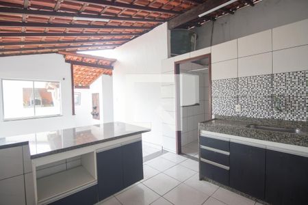 Casa de condomínio para alugar com 198m², 2 quartos e sem vagaCozinha
