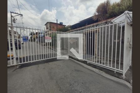 Casa de condomínio para alugar com 198m², 2 quartos e sem vagaFachada