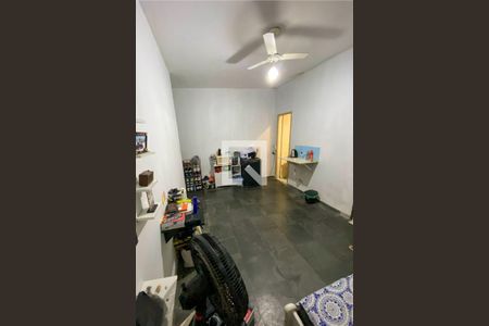 Casa de condomínio à venda com 240m², 4 quartos e 1 vagaSuíte 