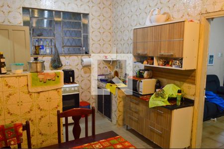 Casa de condomínio à venda com 240m², 4 quartos e 1 vagaCozinha