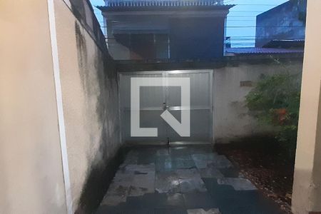 Casa de condomínio à venda com 240m², 4 quartos e 1 vagaGaragem 