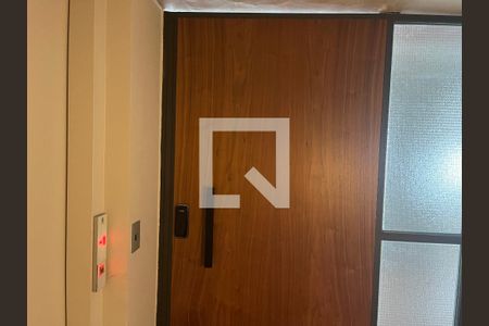 Apartamento à venda com 152m², 3 quartos e 3 vagas Apartamento à venda com 152m², 3 quartos e 3 vagasHall de entrada