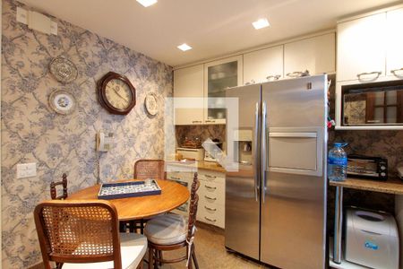 Apartamento à venda com 261m², 3 quartos e 2 vagasCozinha