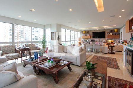 Sala de apartamento à venda com 3 quartos, 261m² em Gávea, Rio de Janeiro