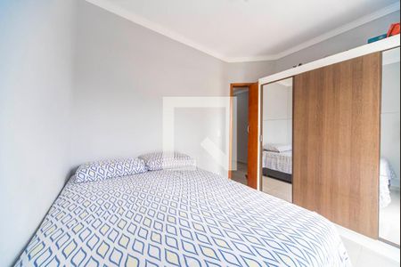 Quarto 1 de apartamento para alugar com 2 quartos, 59m² em Jardim Alvorada, Santo André