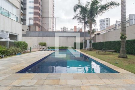 Apartamento à venda com 209m², 3 quartos e 4 vagas Apartamento à venda com 209m², 3 quartos e 4 vagasPiscina