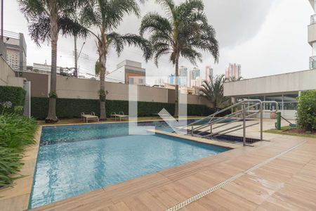 Apartamento à venda com 209m², 3 quartos e 4 vagas Apartamento à venda com 209m², 3 quartos e 4 vagasPiscina