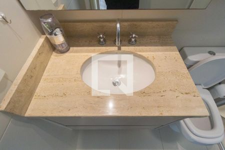 Apartamento à venda com 209m², 3 quartos e 4 vagas Apartamento à venda com 209m², 3 quartos e 4 vagasDetalhe Banheiro - Suíte 1