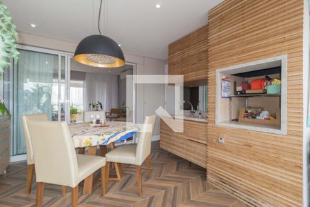 Apartamento à venda com 209m², 3 quartos e 4 vagas Apartamento à venda com 209m², 3 quartos e 4 vagasVaranda 2