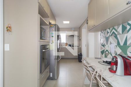 Apartamento à venda com 209m², 3 quartos e 4 vagas Apartamento à venda com 209m², 3 quartos e 4 vagasCozinha